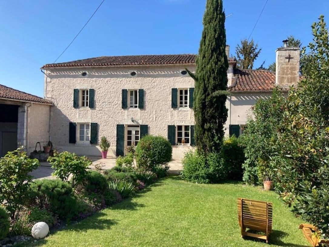Hotell i Charente från 107 kr per natt