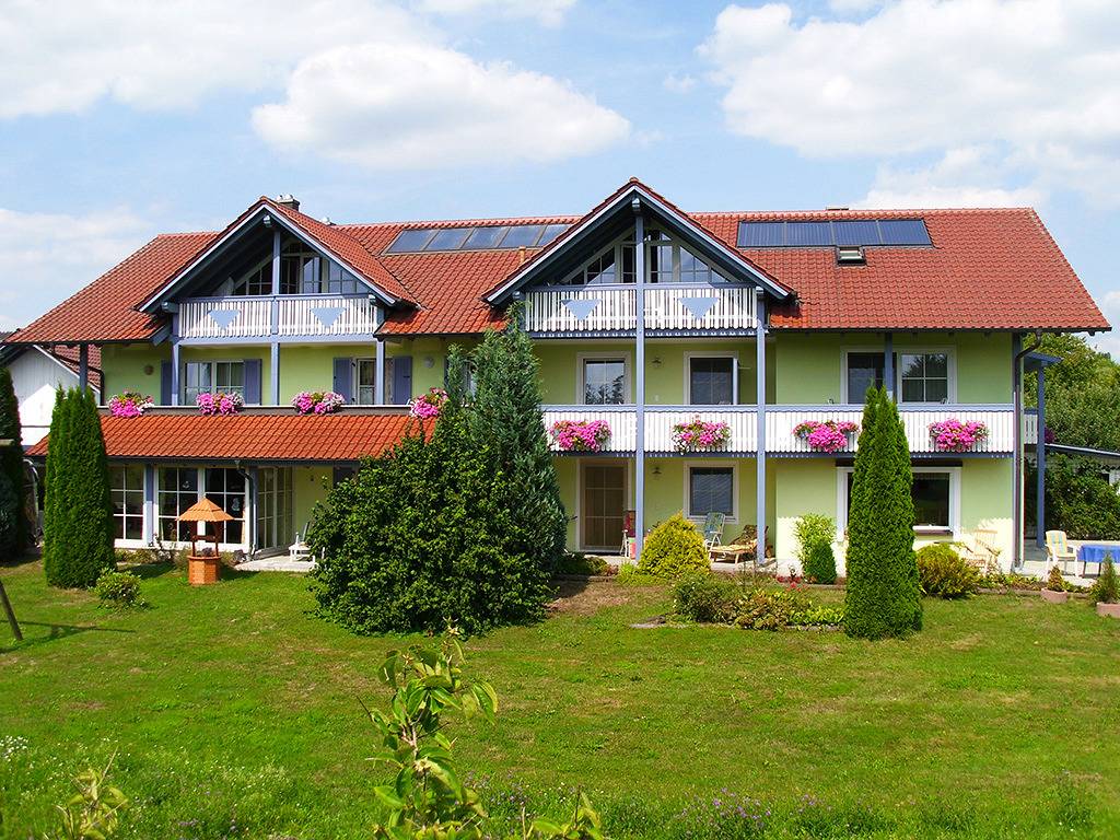 Hotell i Niederbayern från 74 kr per natt