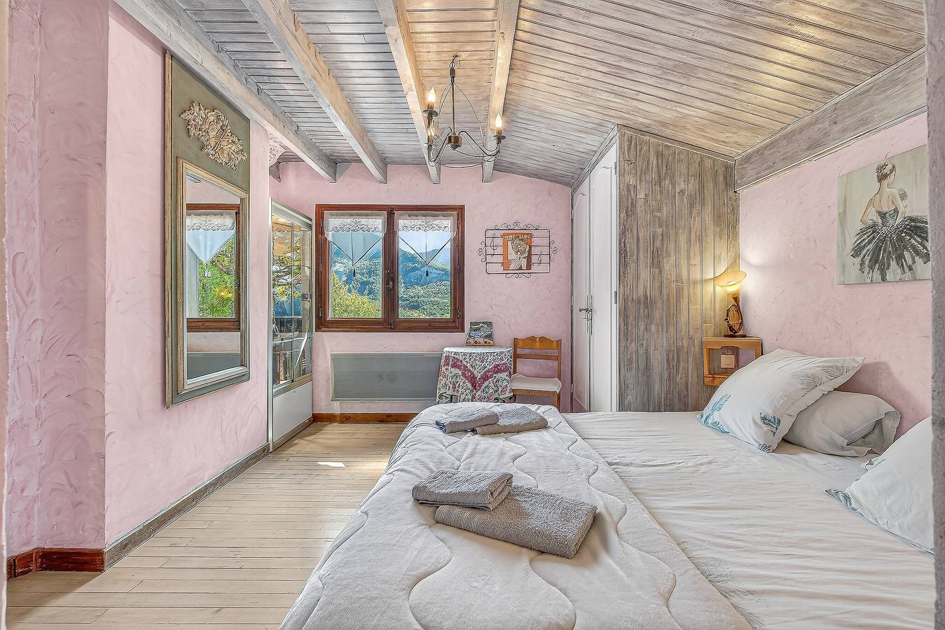 Hotell i Provence från 97 kr per natt