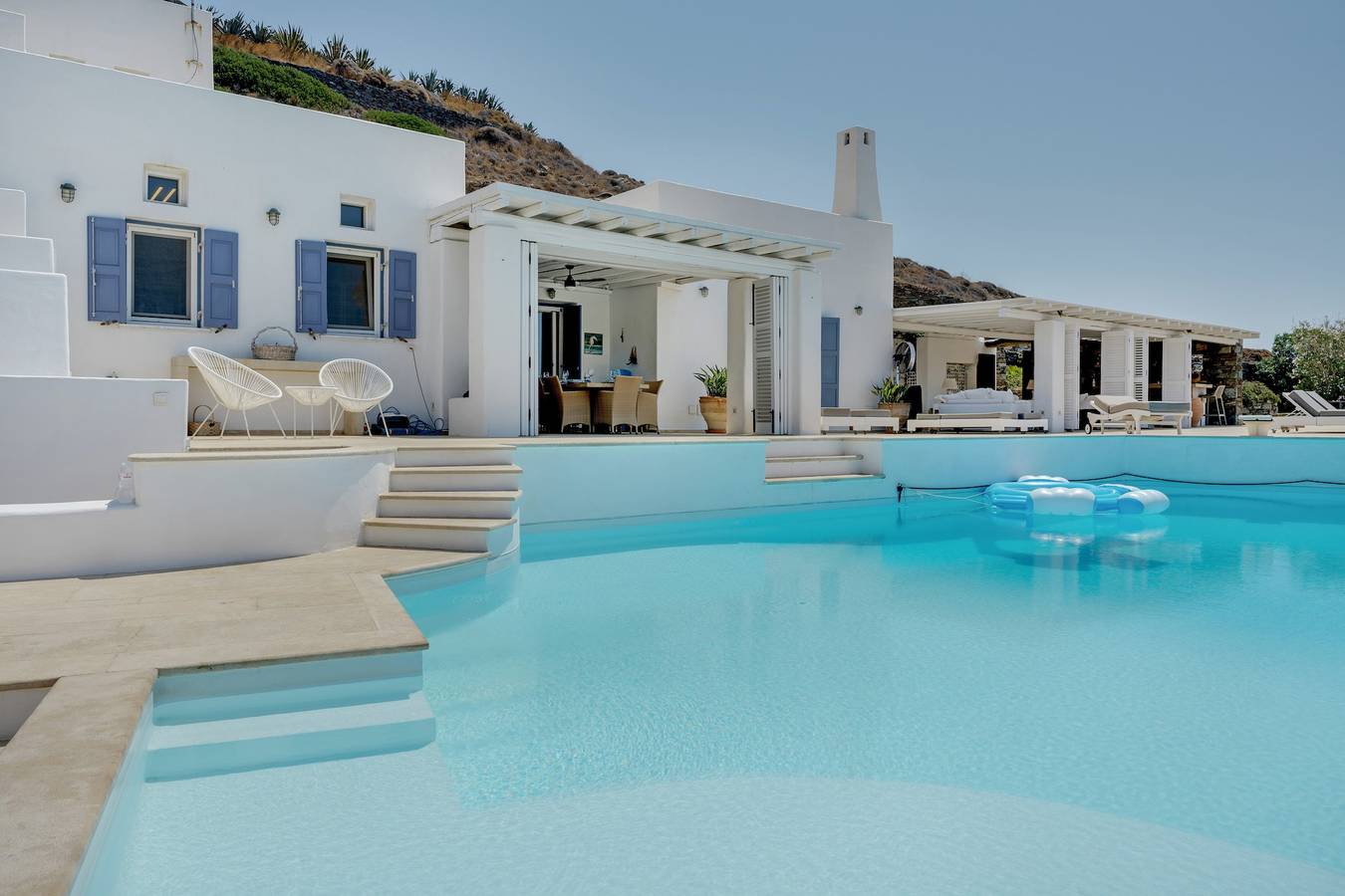 Hotell i Syros från 296 kr per natt