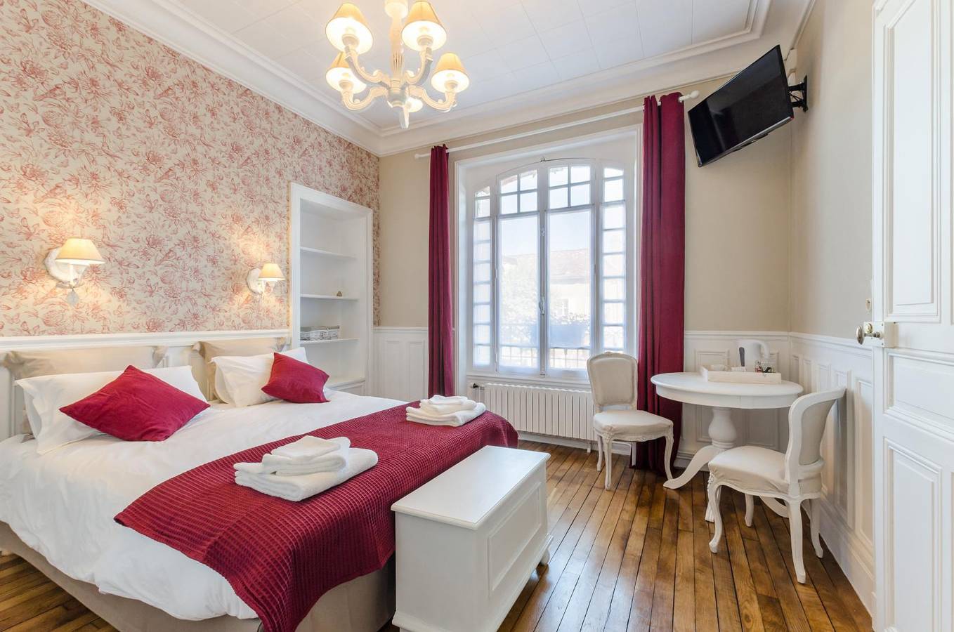 Hotell i Aube från 131 kr per natt