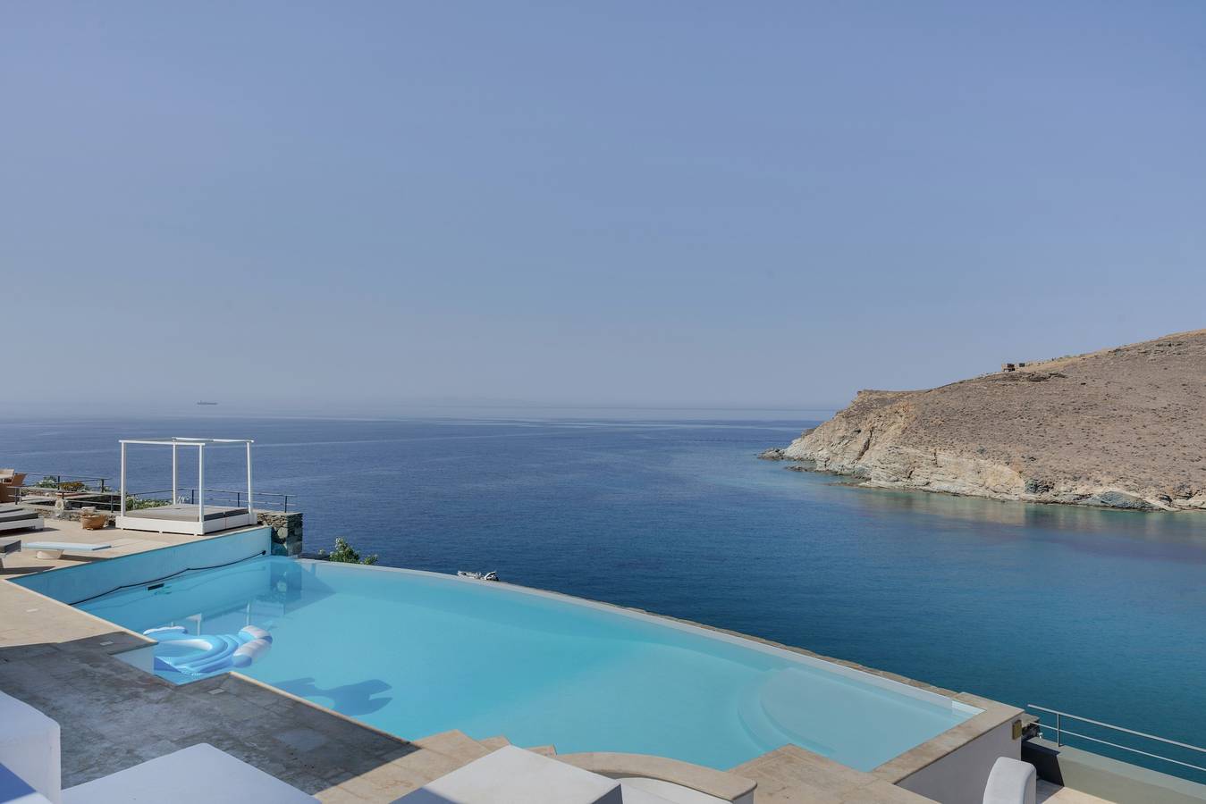 Hotell i Syros från 282 kr per natt