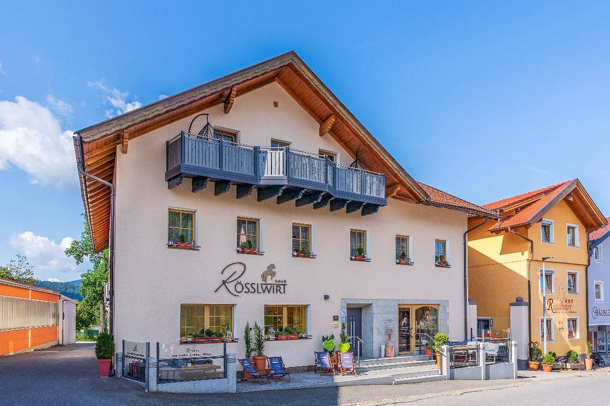 Hotell i Lam från 109 kr per natt