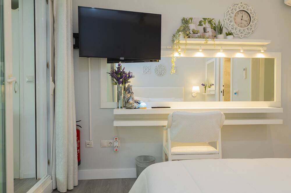 Hotell i Benalmádena från 62 kr per natt