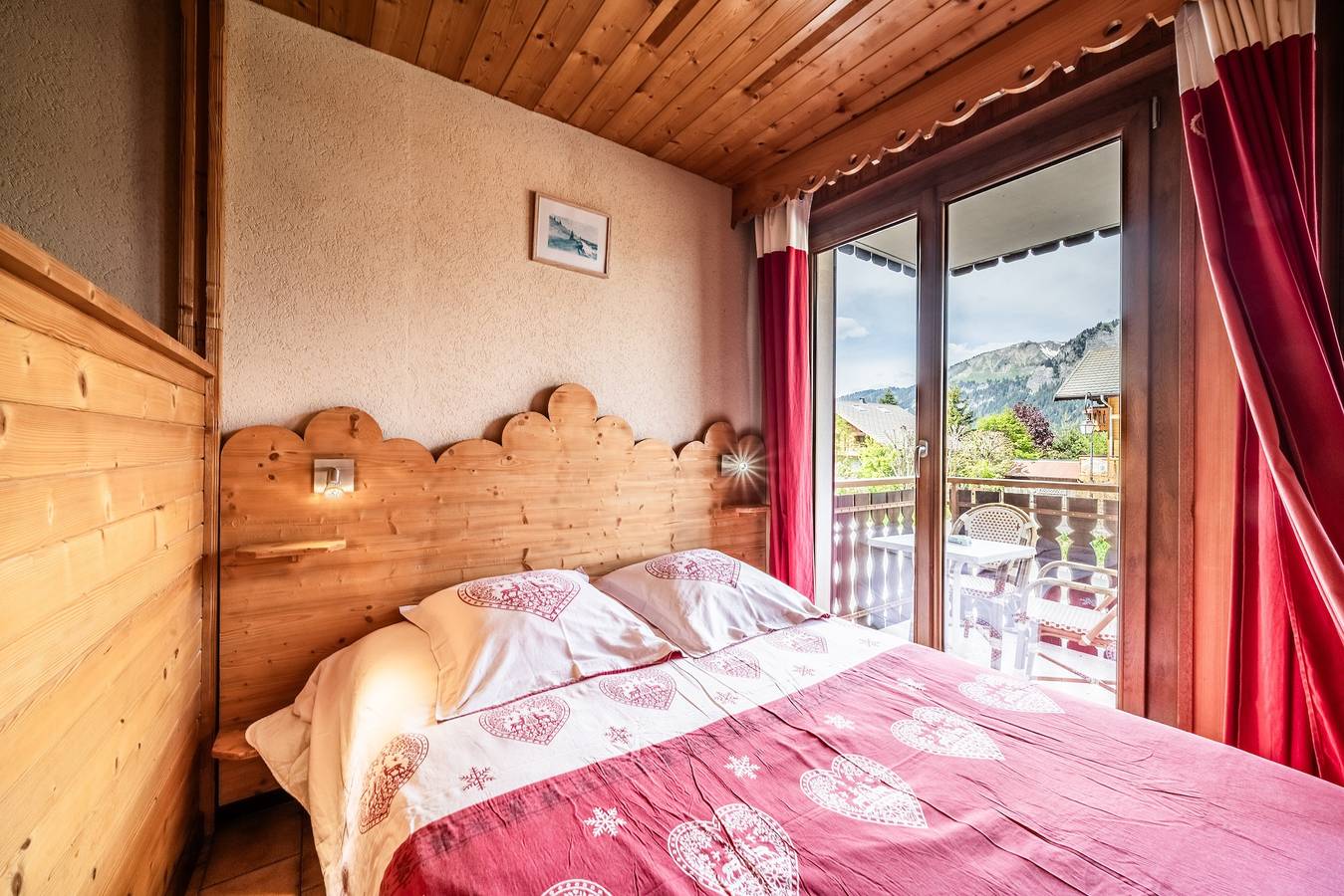 Hotell i Chatel från 96 kr per natt