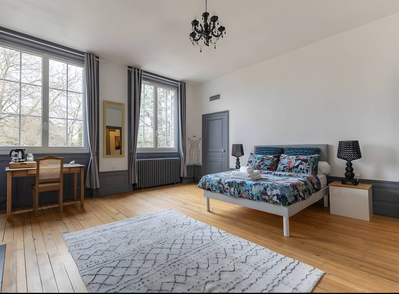 Hotell i Joze från 87 kr per natt