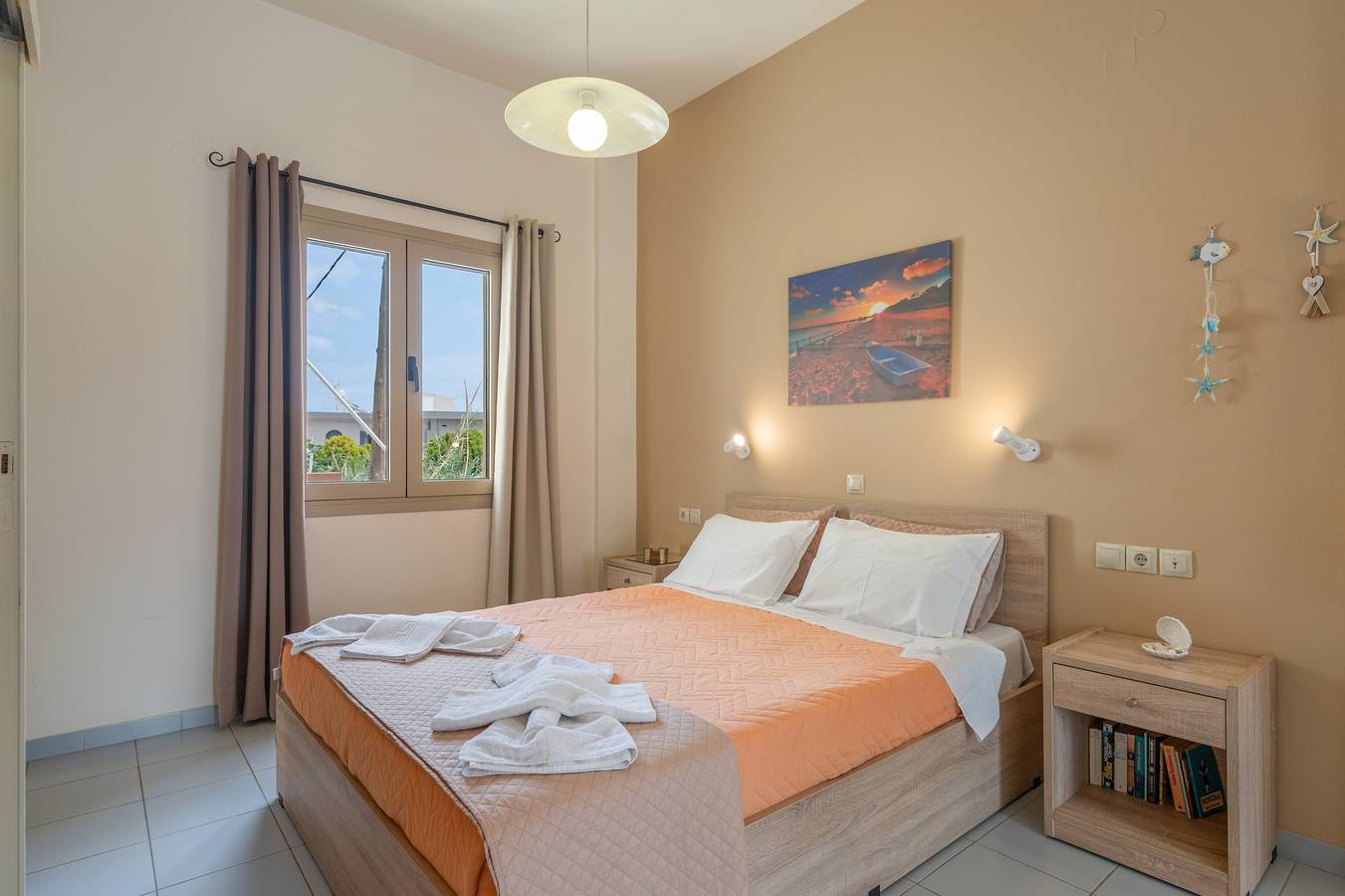 Hotell i Gouves från 52 kr per natt