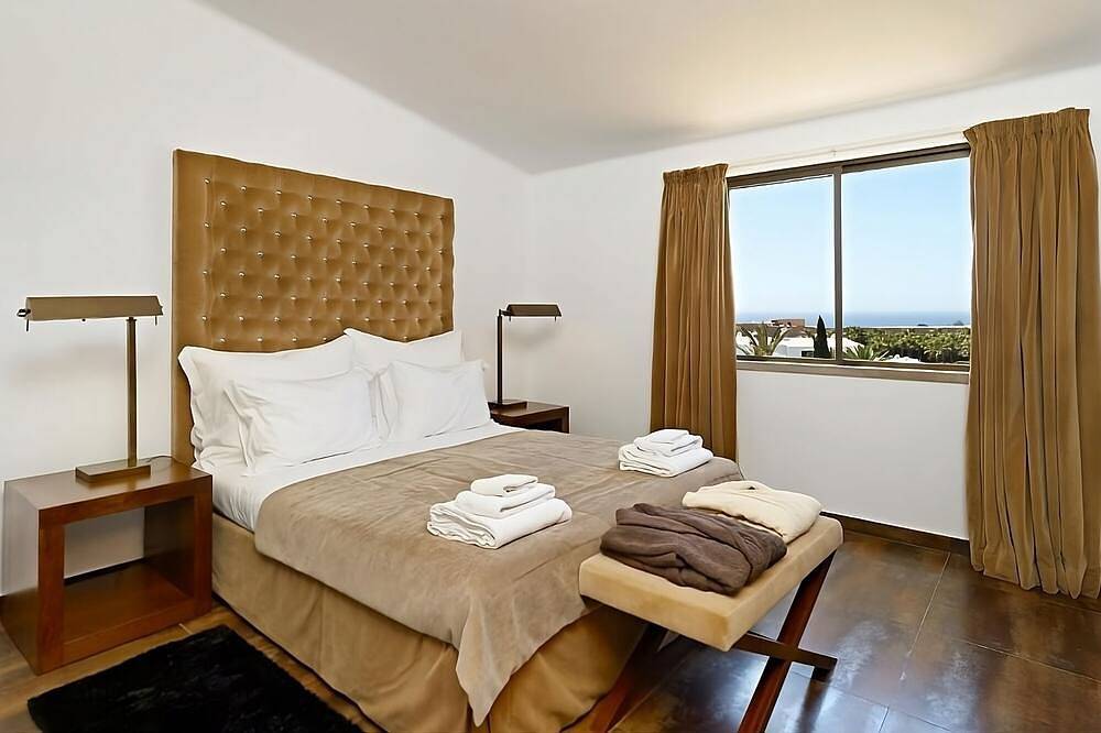 Hotell i Albufeira från 209 kr per natt