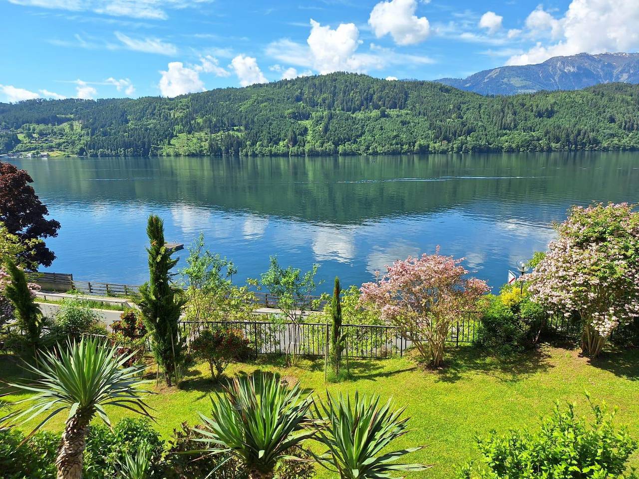 Hotell i Millstatt från 249 kr per natt