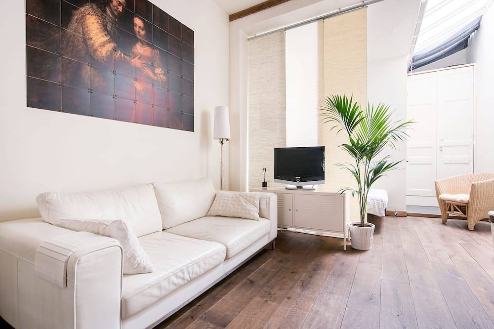 Hotell i Amsterdam från 317 kr per natt