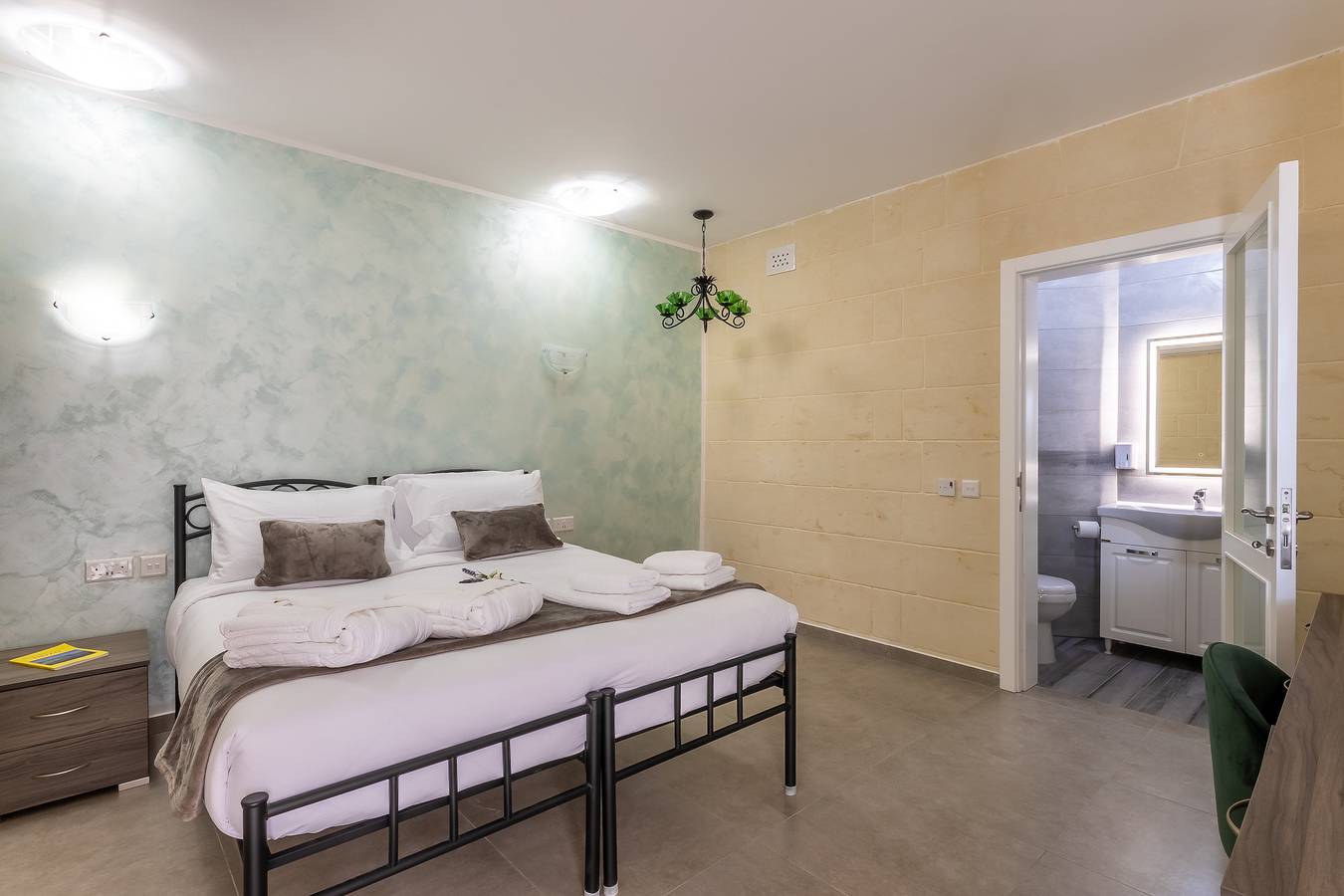 Hotell i Xewkija från 91 kr per natt