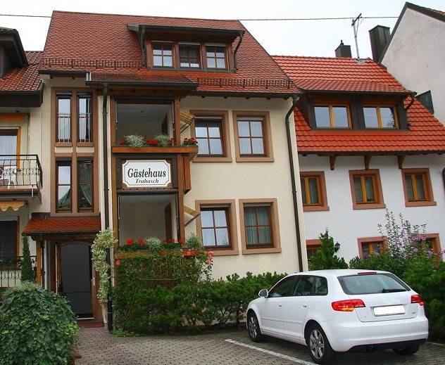 Hotell i Endingen från 72 kr per natt