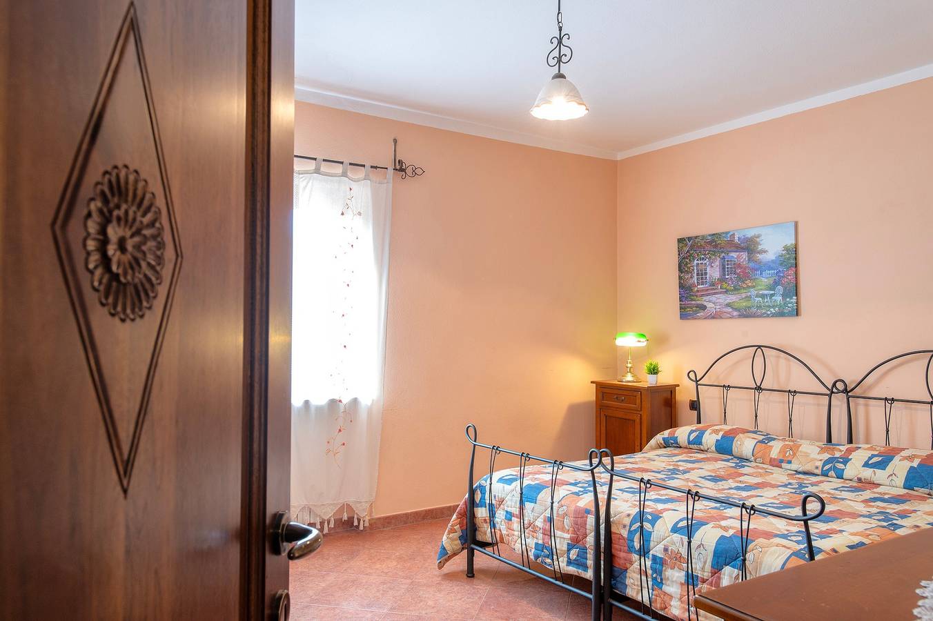 Hotell i Giave från 95 kr per natt
