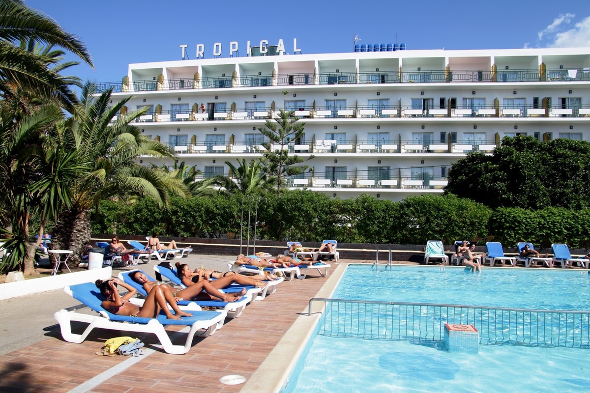 San Antonio de Portmany, Ibiza - Hotel Tropical