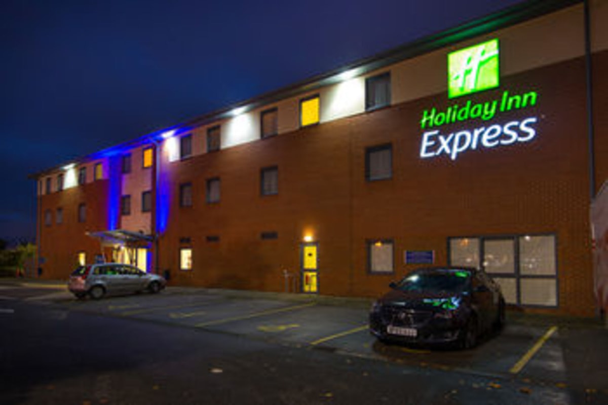 Bedford - Holiday Inn Express BEDFORD by IHG