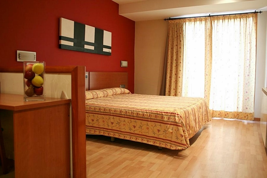 Vila-Sana - Hotel Jardí Apartaments