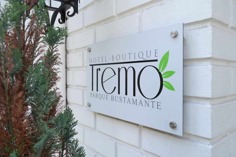Santiago - Tremo Bustamante