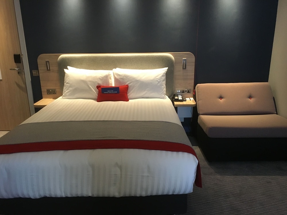 London Colney - Holiday Inn Express ST. ALBANS - M25, JCT.22 by IHG