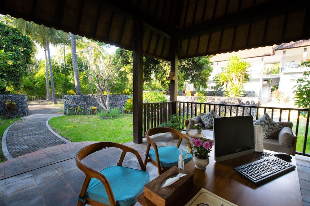 Tejakula - ALOKA BAHARI Villas
