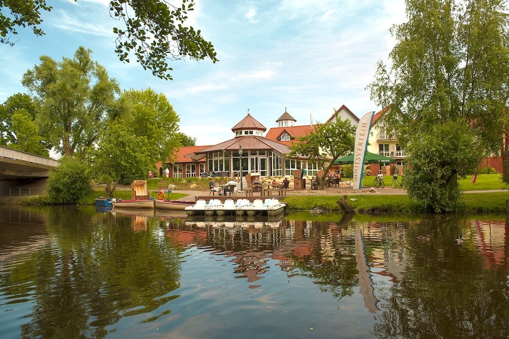 Otterndorf - Hotel Am Medemufer