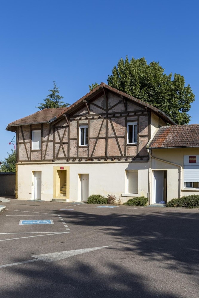 Moulins - Hôtel & Résidence Avermes