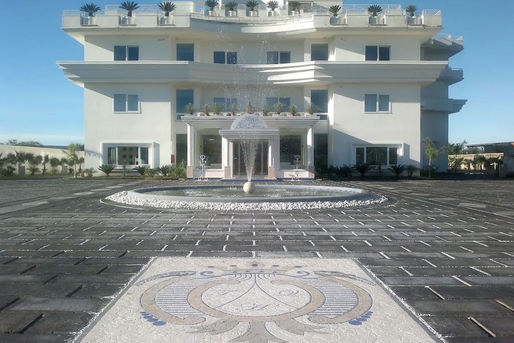 Sparanise - Hotel The Queen