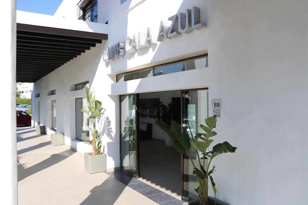 Santa Eulalia del Río - Club Cala Azul