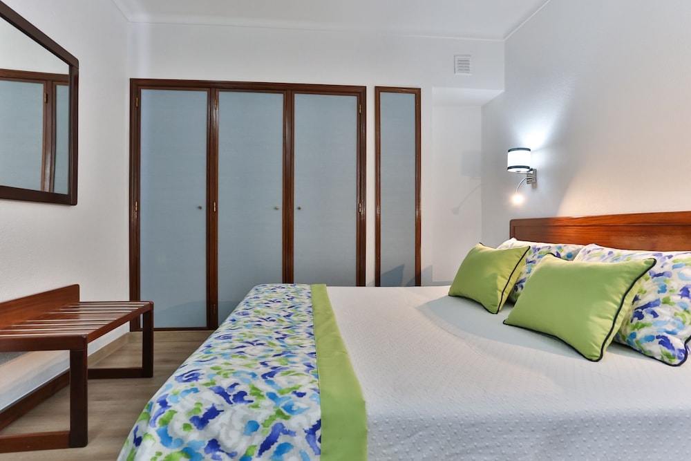 Setúbal - Hotel Arangues