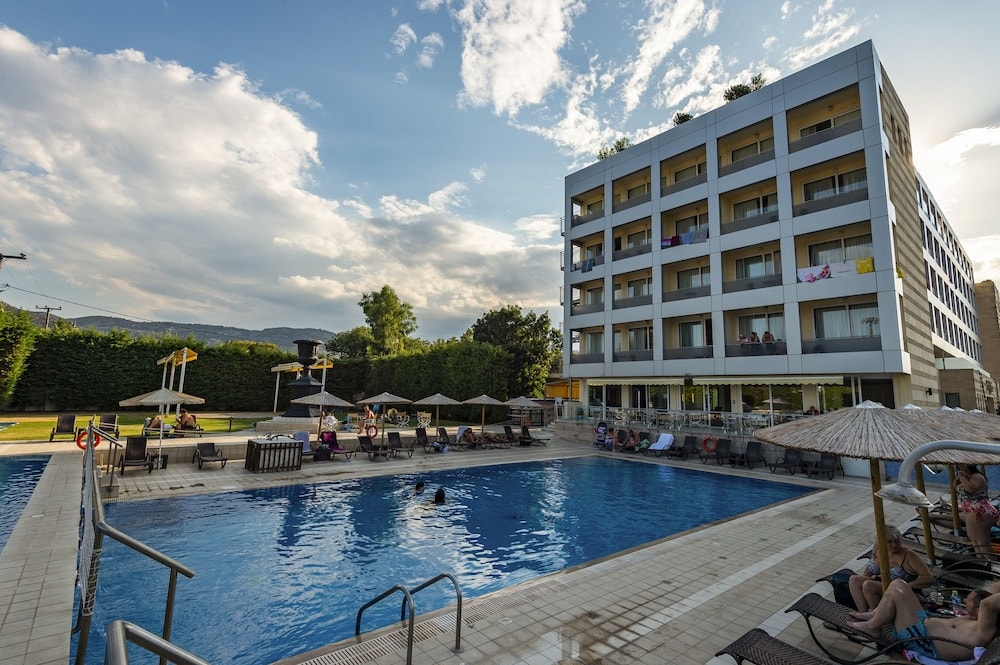 Aghii Apostoli - Dolphin Resort & Conference