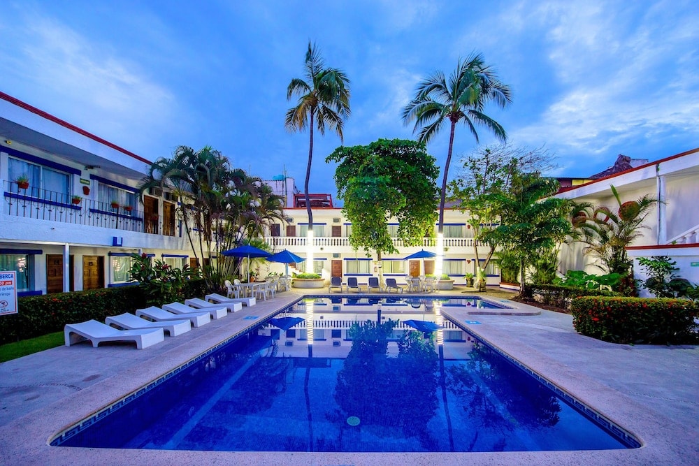 Puerto Vallarta - Hotel Hacienda Vallarta - Playa Las Glorias