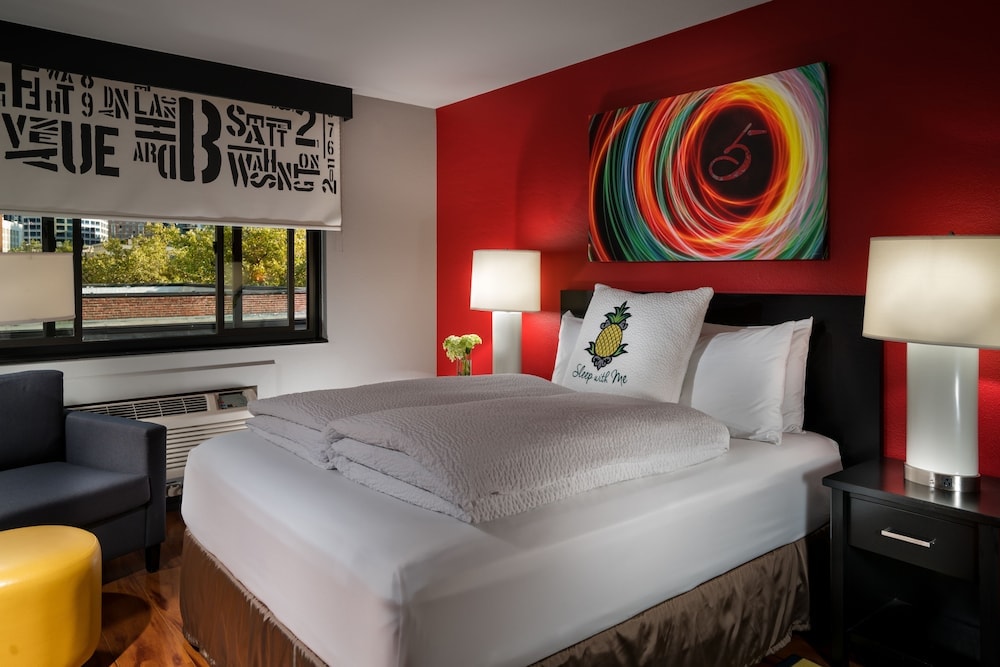 Seattle - Staypineapple, Hotel FIVE, Downtown Seattle