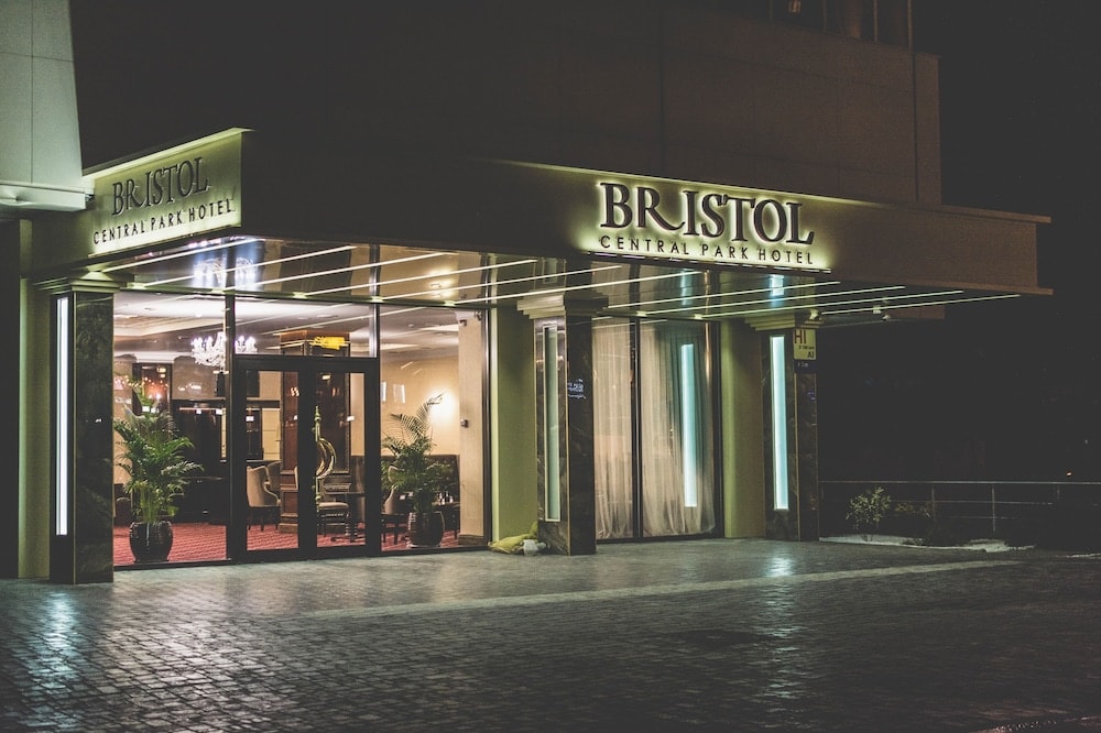 Chişinău - Bristol Central Park Hotel