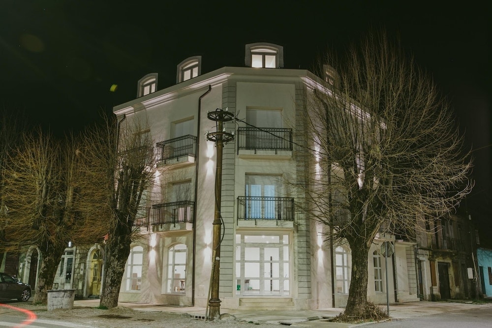 Göteborg - Cetinje - Hotel Dapčević