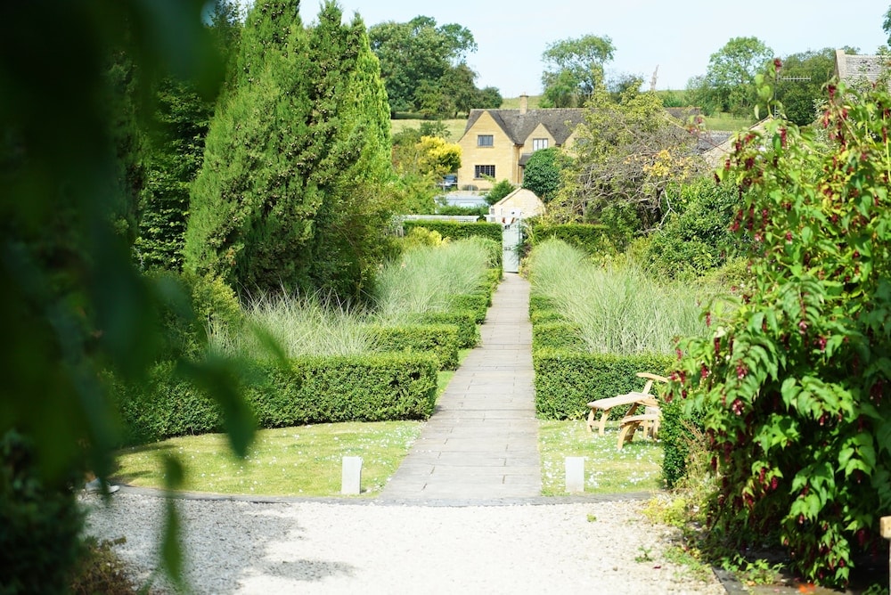 Broadway (Worcestershire) - Cotswold House Hotel and Spa - "A Bespoke Hotel"