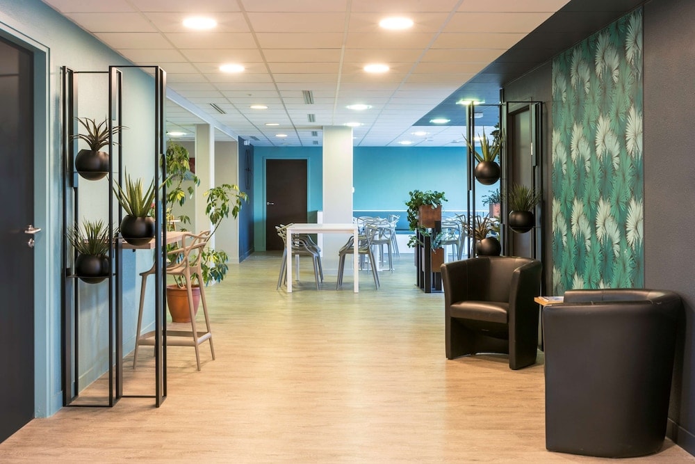 Saint-Amand-les-Eaux - Sure Hotel by Best Western Saint-Amand-Les-Eaux