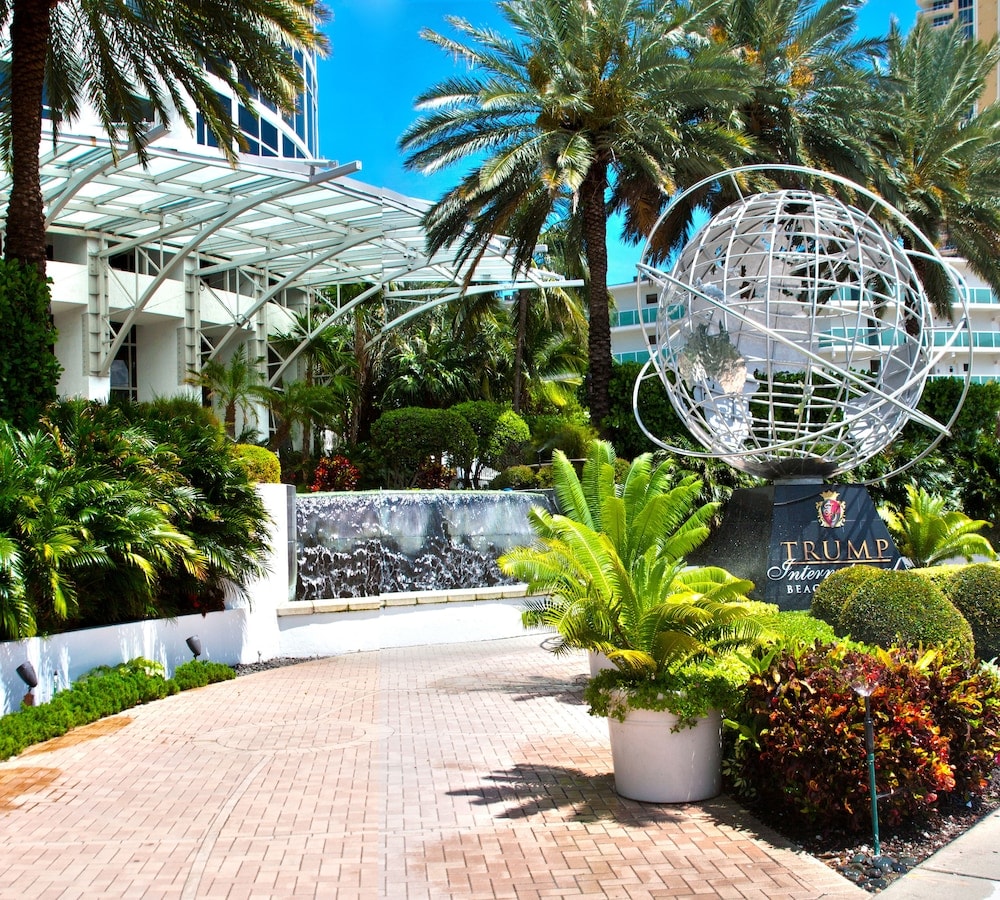 Miami Beach (FL) - Trump International Beach Resort - Sunny Isles Beach