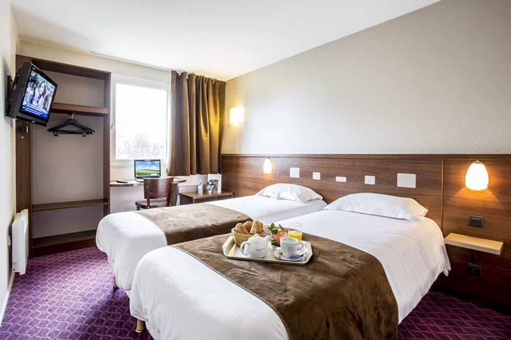 Rennes - Brit Hotel Rennes Le Castel