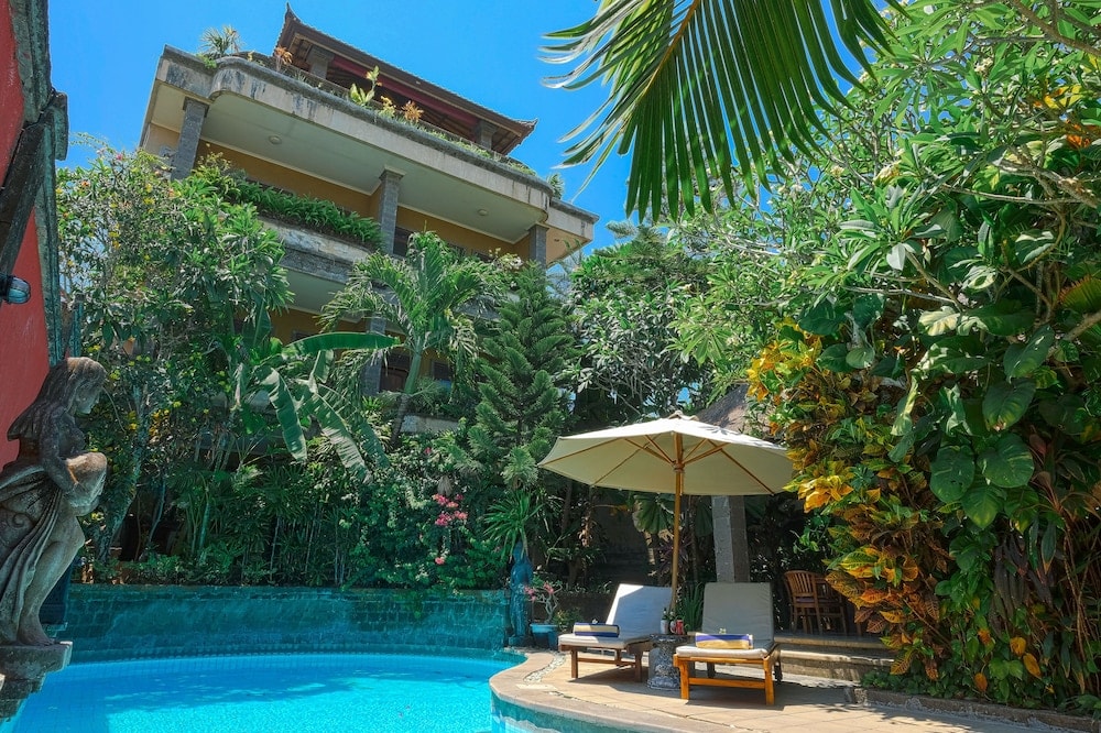 Göteborg - Nusa Dua - Ellies Hotel
