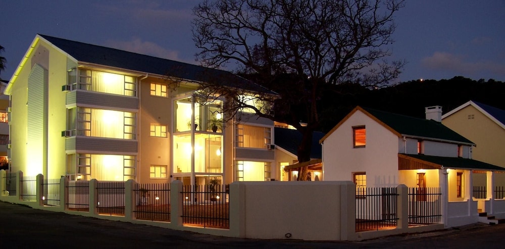 The Russel Hotel