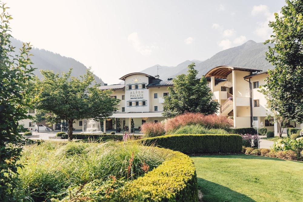 Sand in Taufers - Alpenpalace Luxury Hideaway & Spa Retreat