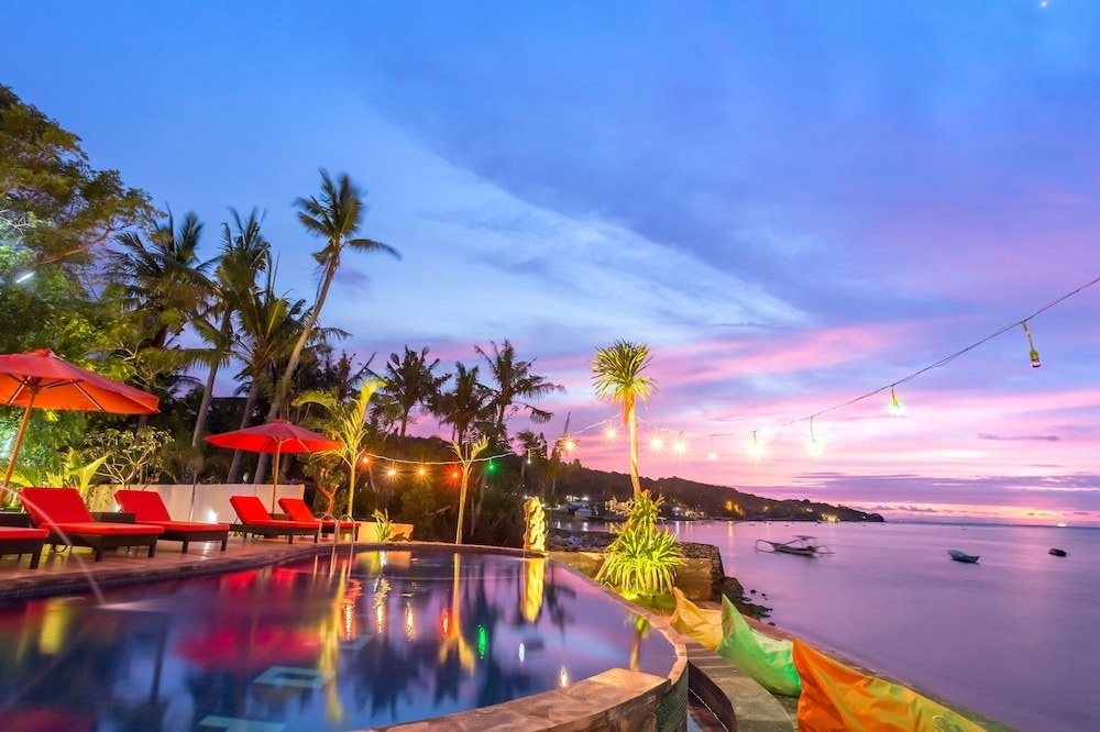 Lembongan Island - The Bridge Huts