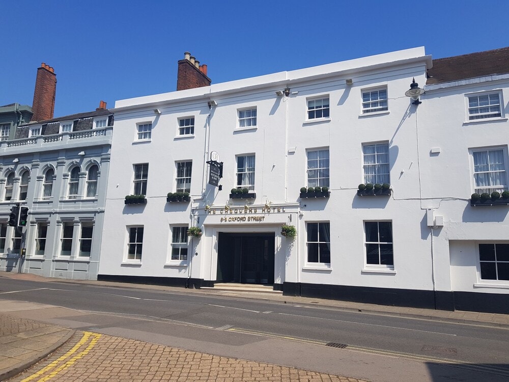 Newbury - The Chequers Hotel