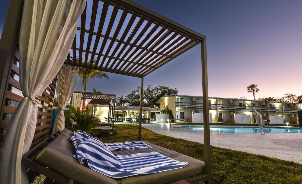 North Sarasota - Golden Host Resort - Sarasota