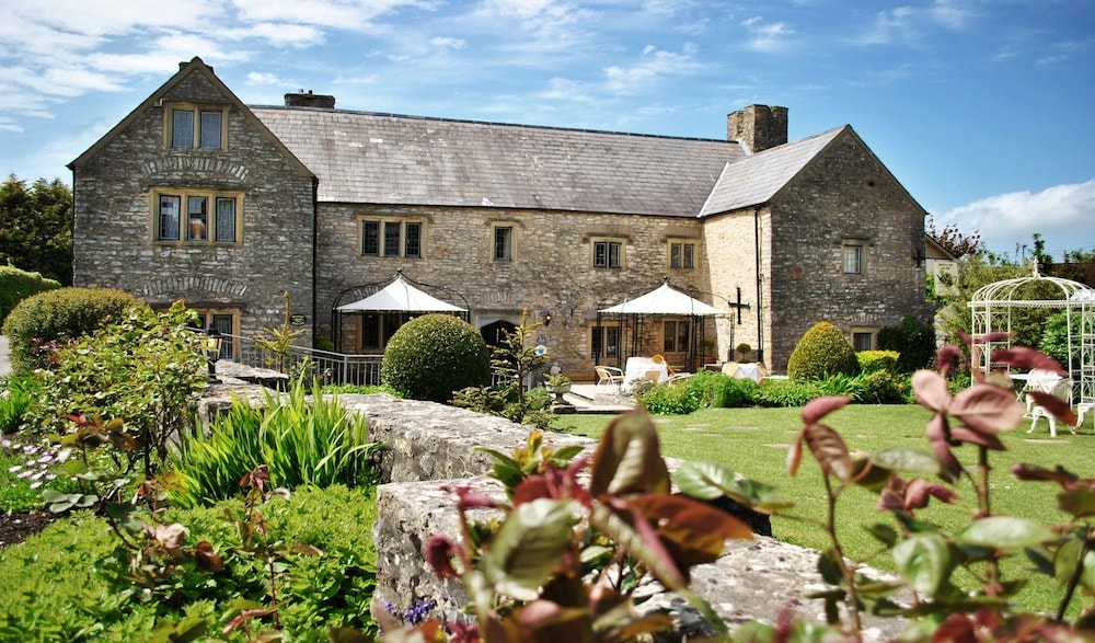 Tondu - The Great House Hotel