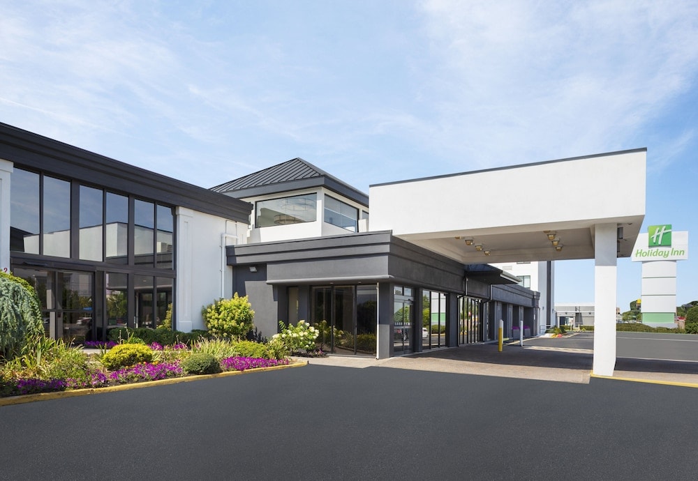 North Bergen - Holiday Inn HASBROUCK HEIGHTS-MEADOWLANDS by IHG