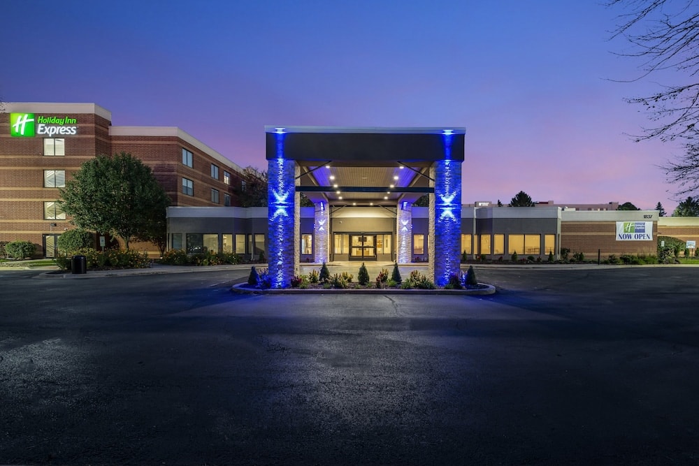 Naperville - Holiday Inn Express NAPERVILLE by IHG