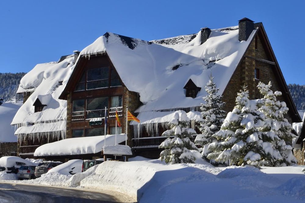 Baqueira-Beret - Hotel Chalet Bassibe