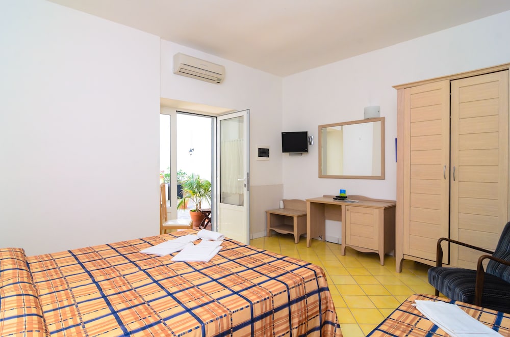 Stockholm - Ischia - Villa Giusto