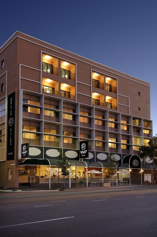 Adelaide - Adelaide Riviera Hotel