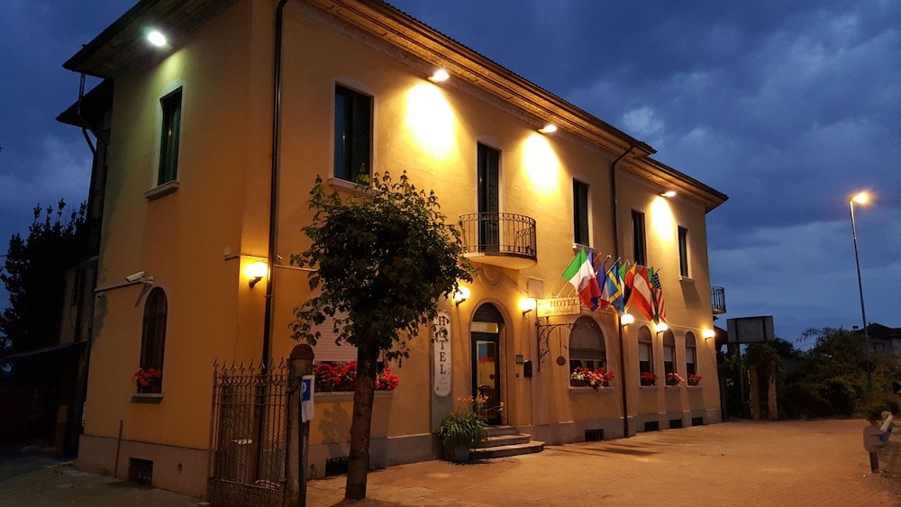 Vigevano - Hotel La Pendola